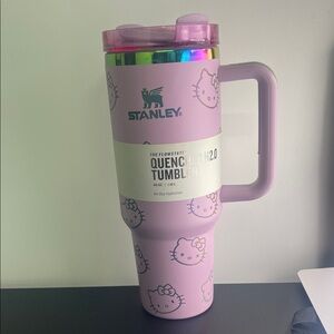 Stanley Pink Hello Kitty Quencher Tumbler
